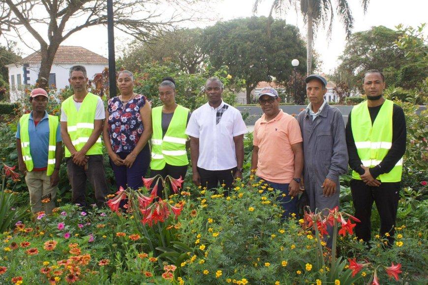 Brava: Município homenageia "guardiões" que mantêm a Praça Eugénio Tavares entre as mais belas do país