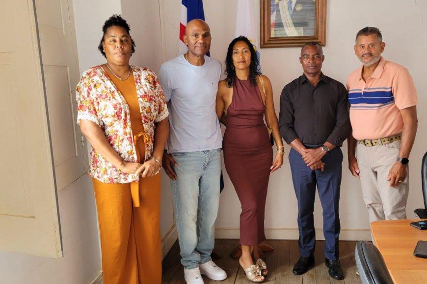 Presidente da CMB recebe emigrantes bravenses nos EUA