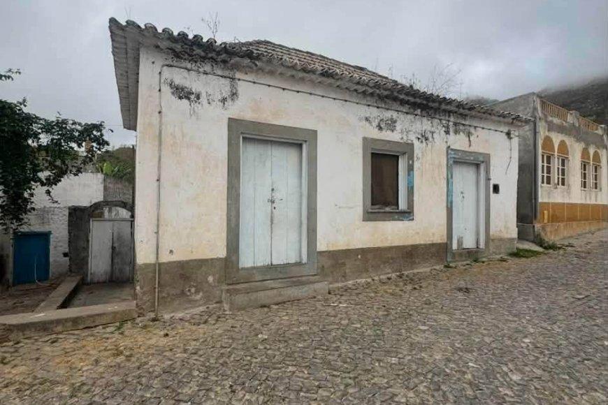 António Varela lança duro apelo aos emigrantes, “A caridade não começa na carteira dos outros, começa no nosso próprio coração”