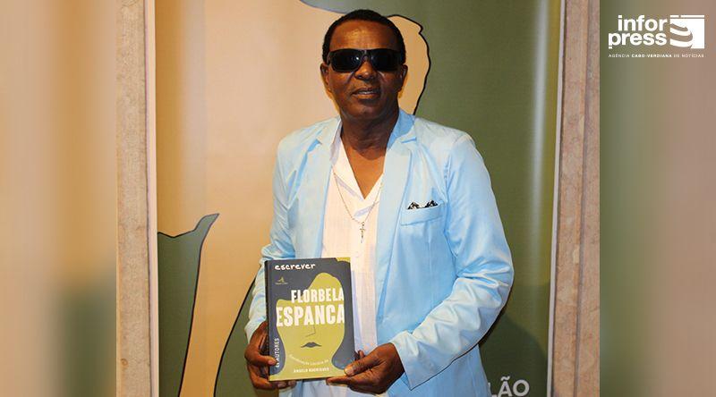 Poeta Cabo-Verdiano José Manuel Moreno na Colectânea 'Escrever Florbela Espanca'