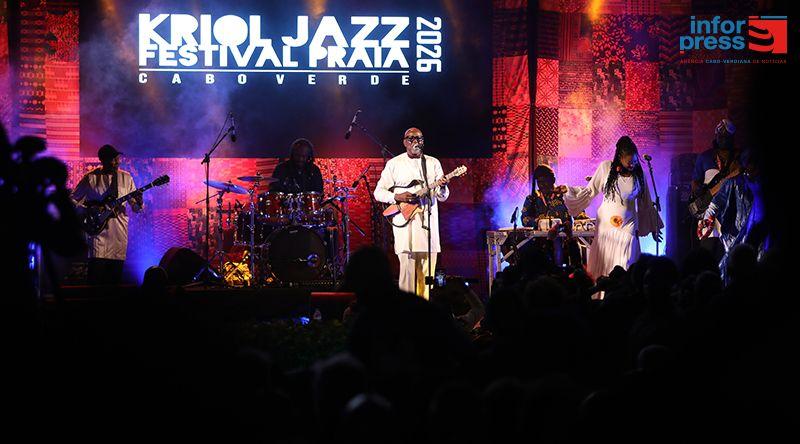 KJF: Senegalês Ismael Lô realça papel dos artistas na promoção da paz mundial