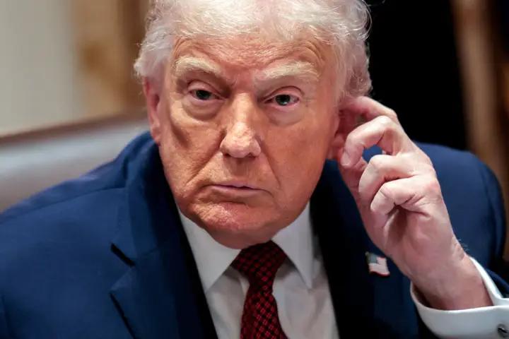 EUA: Atirador morre após tiroteio com Serviços Secretos perto da Casa Branca, diz Trump