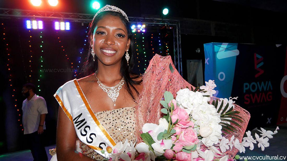 Érica Mendes Coroada Miss São Filipe 2026