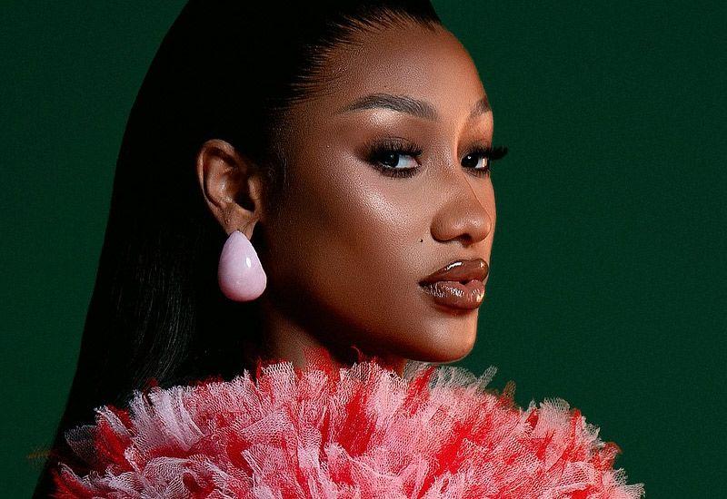 Neyna e Banda, Le White