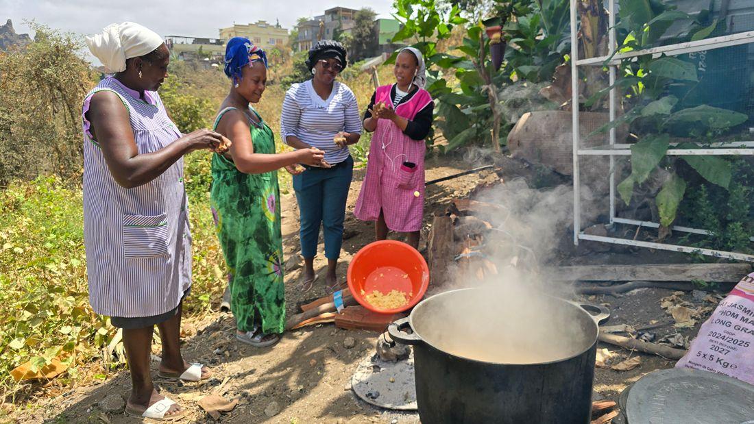 [com VÍDEO] Festa de Nhu Sior do Mundo: um retrato vivo da morabeza em Santiago