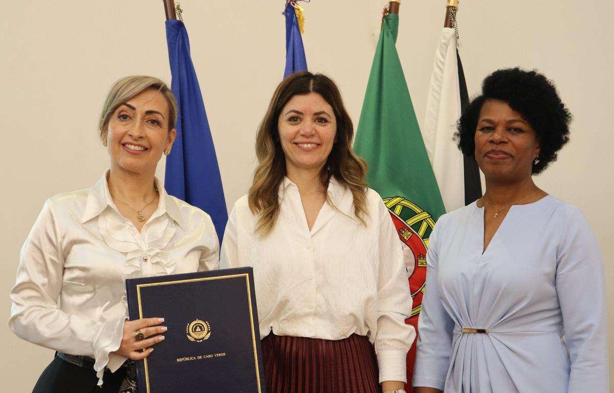 Luso-brasileira, Sofia Lourenço foi oficialmente nomeada cônsul honorária de Cabo Verde nos distritos de Castelo Branco, Guarda e Viseu