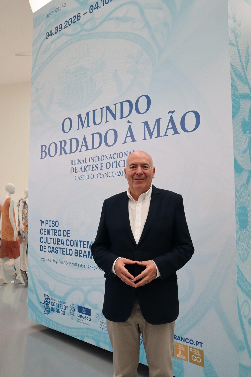Autarca de Castelo Branco classificou a realização da “Bienal Internacional de Artes e Ofícios” como “instrumento de valorização do património e da economia” do município e da região