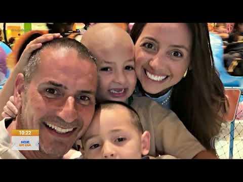 Menino com leucemia é recebido com emoção pelos colegas ao voltar à escola