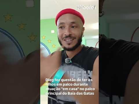 Dieg fez questão de ter os filhos em palco durante atuação "em casa" no palco do Baía das Gatas