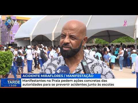 Manifestantes na Praia pedem ações concreta das autoridades para prevenir acidentes junto às escolas