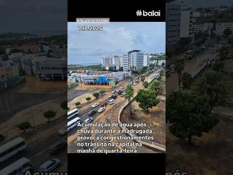 Chuva provoca acumulação de água e congestionamentos na cidade da Praia