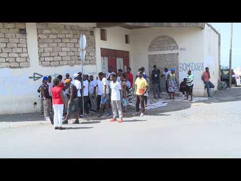 Comunidade guineense protesta contra onda de assaltos e tiroteios em cabo verde.
