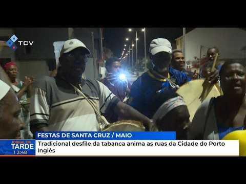 Tradicional desfile da tabanca anima as ruas da Cidade do Porto Inglês