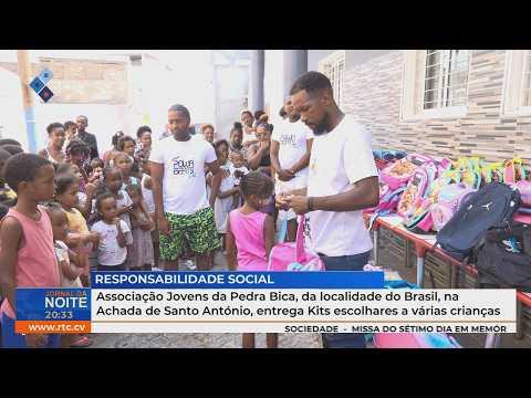 Associação Jovens da Pedra Bica entrega kits escolares a crianças no Brasil, em Achada Santo António