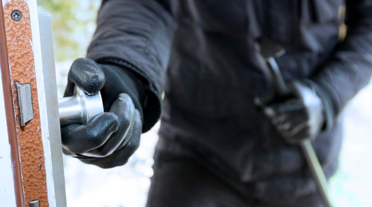 Suspeitos de roubo em loja chinesa no Sal em prisão preventiva