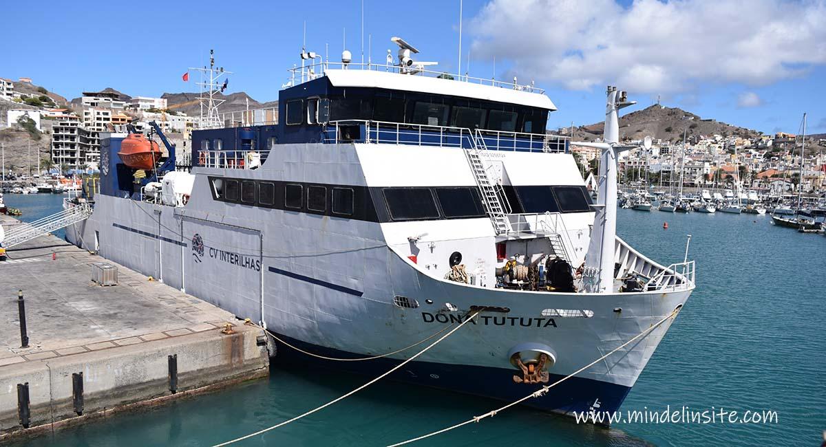 “Dona Tututa” regressa ao estaleiro da Cabnave para reparar furo após reprovar nos testes de navegabilidade