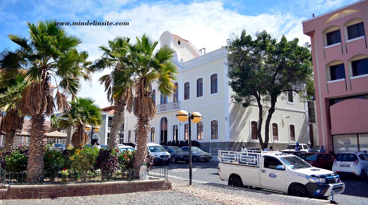 Vereadores do PAICV denunciam atraso na apresentação das contas de gerência da CMSV e “sucessivos” ajustes diretos