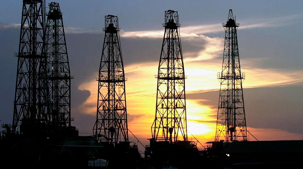 Emirados Árabes Unidos anunciam saída da OPEP – Preço do petróleo regista novo máximo