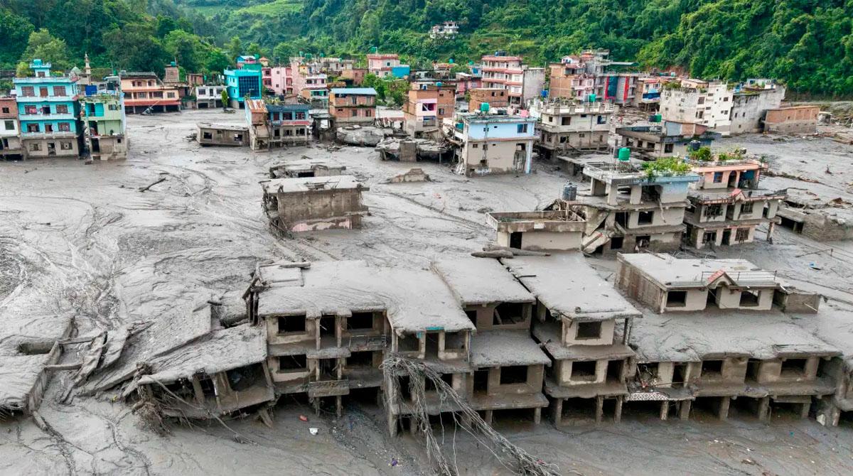 Vítimas mortais de enxurrada no Nepal e Tibete aumenta para 633 pessoas