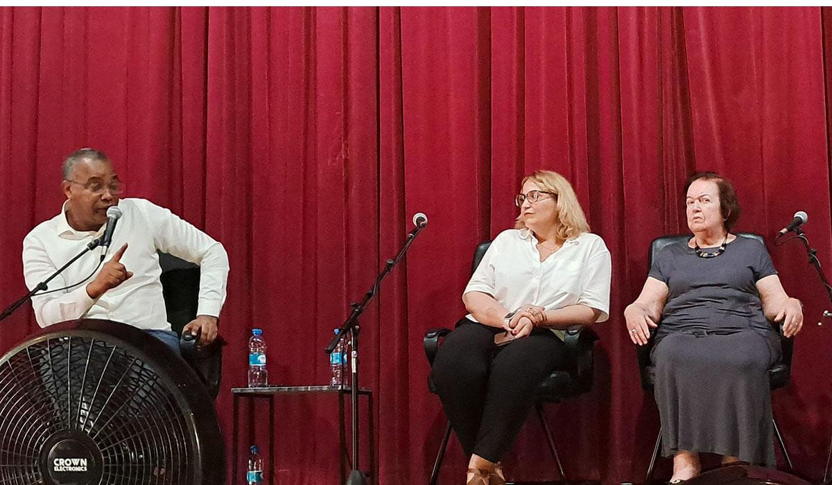 Comunicação, memória histórica e combate à fome marcam a primeira mesa-redonda em conferência internacional da UniCV