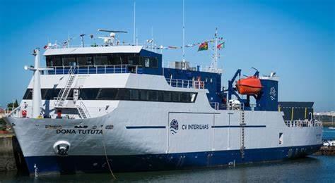 Navio “Dona Tututa” desce da doca no dia 29 e prepara regresso à operação