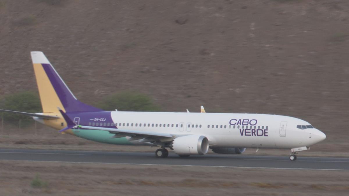 Cabo Verde Airlines Envia Boeing 737 MAX 8 para Manutenção