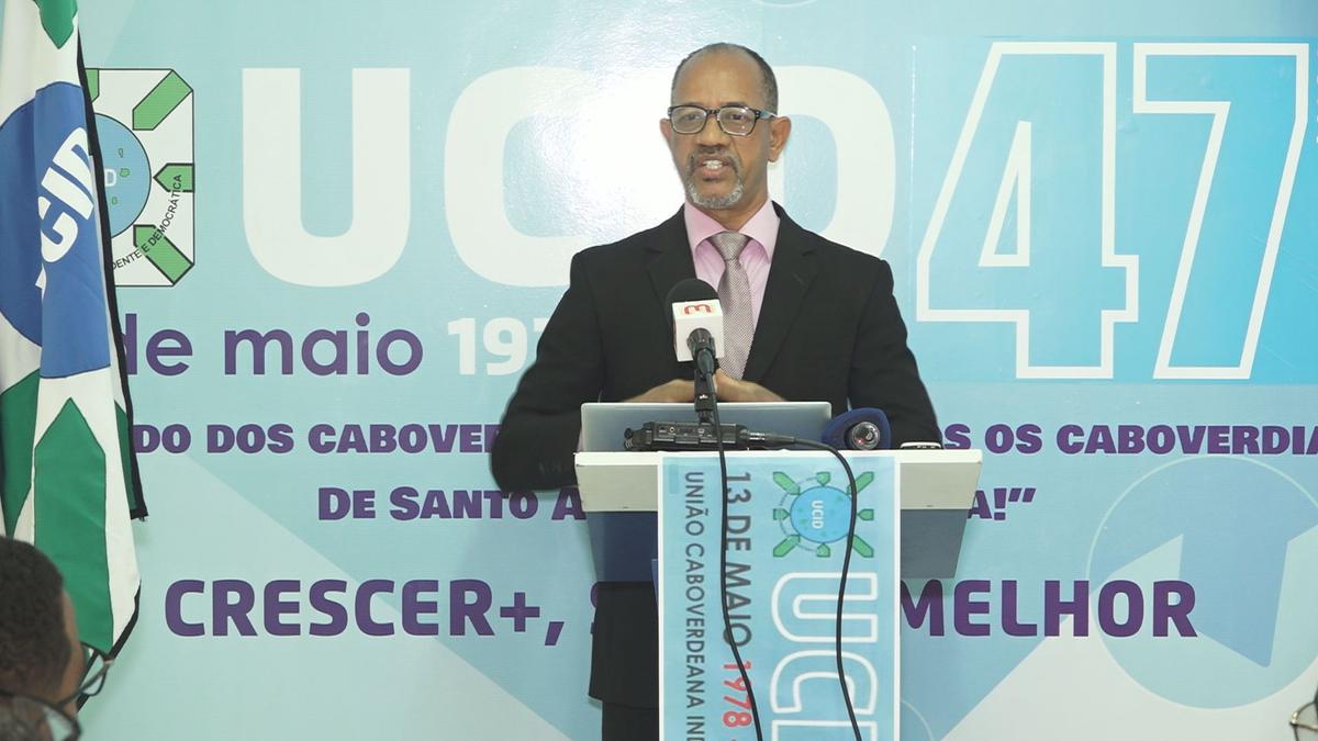 EDITORIAL/ A UCID quer impedir Francisco Carvalho de ser Primeiro-Ministro. O problema é a Constituição