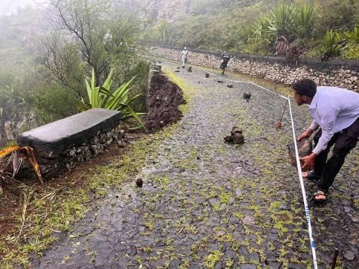 Gonzalo deixa novo rasto no Fogo: desabamento de terra condiciona estrada em Santa Catarina