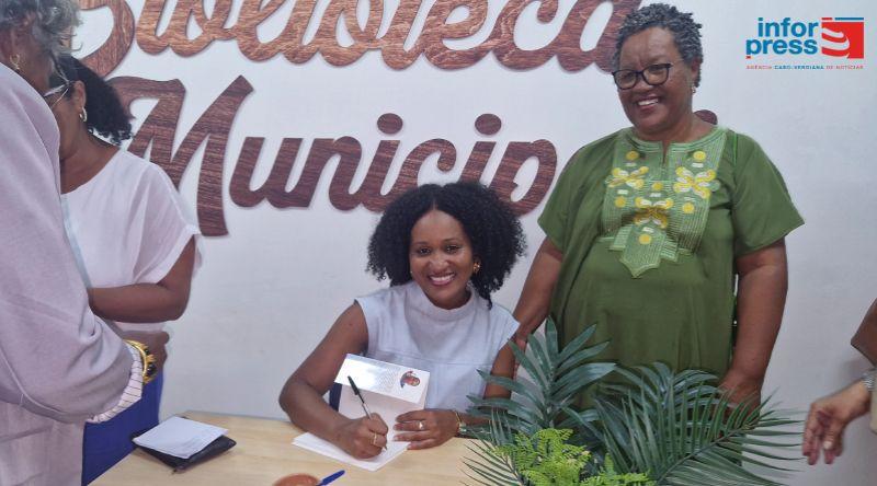 Alissa Mendes apresenta 'Meus Sentidos em Poesia' como denúncia contra o silêncio e a violência