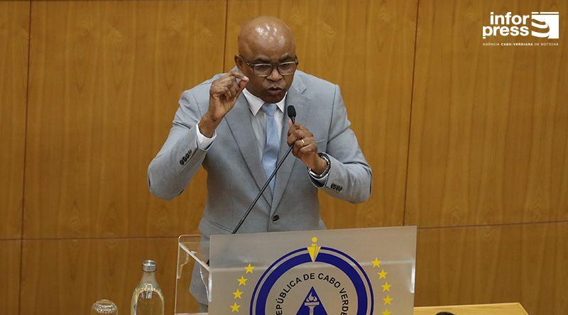 Ministro anuncia reforma do sistema educativo com aposta no ensino técnico e superior