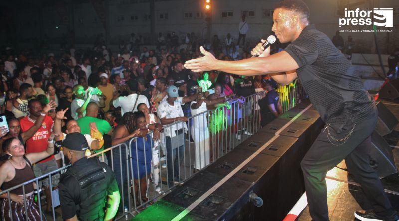 Kino Cabral Regressa aos Palcos Bravenses Após 17 Anos