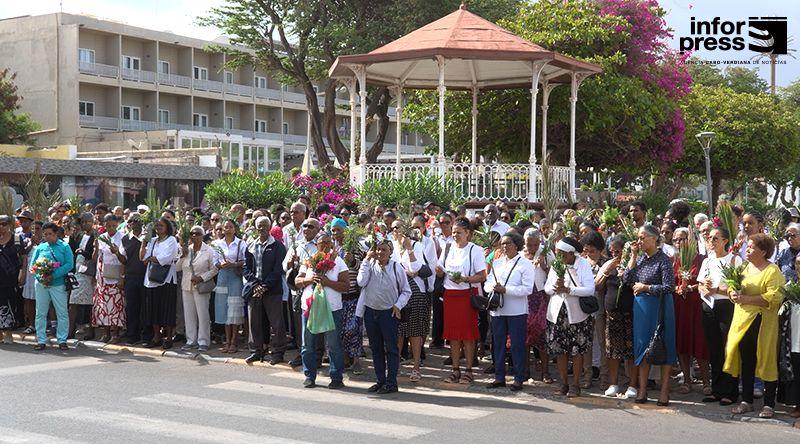 São Vicente: Praça Nova acolhe pela primeira vez bênção dos Ramos como “sinal de fé no coração da cidade” - bispo
