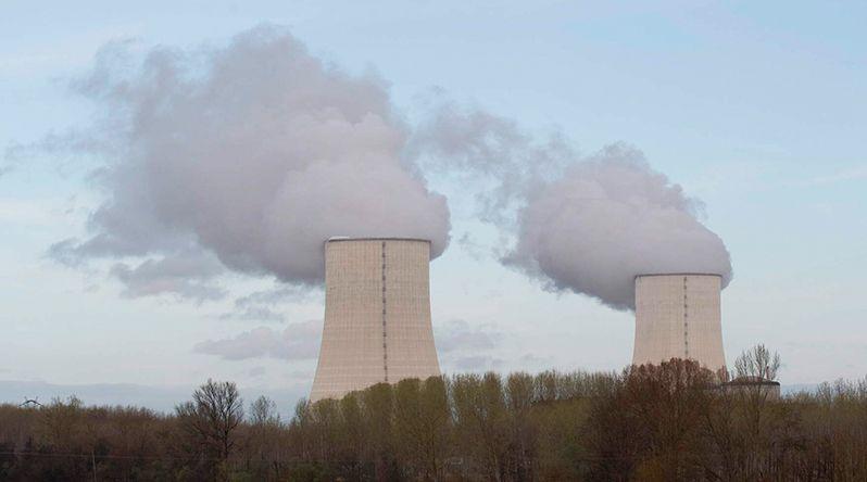 Calor obriga a parar central nuclear em França