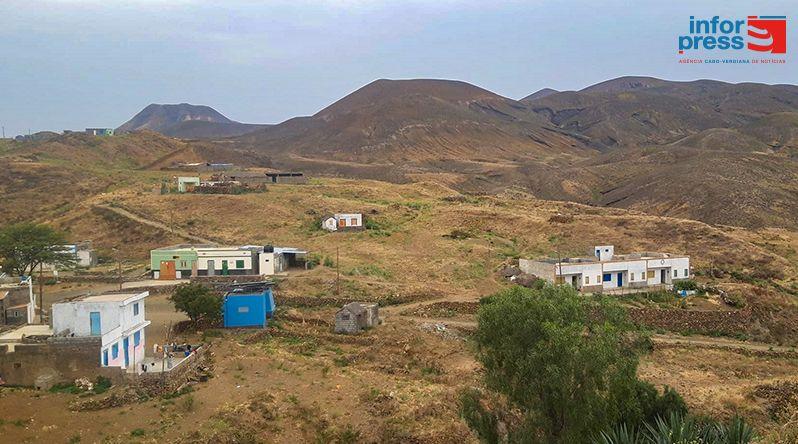 Porto Novo/Planalto Norte: Criadores de gado voltam a pedir aterro para o depósito do lixo