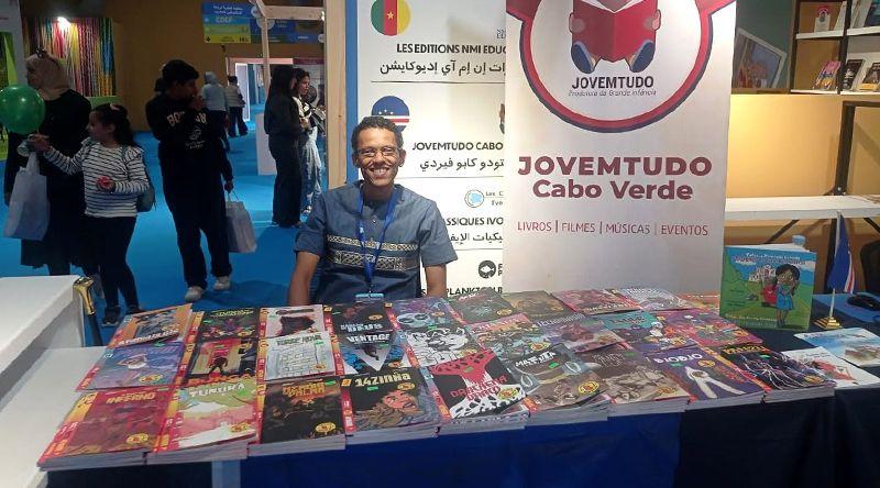 PERFIL: Dai Varela escreve para formar leitores e fortalecer a identidade cabo-verdiana