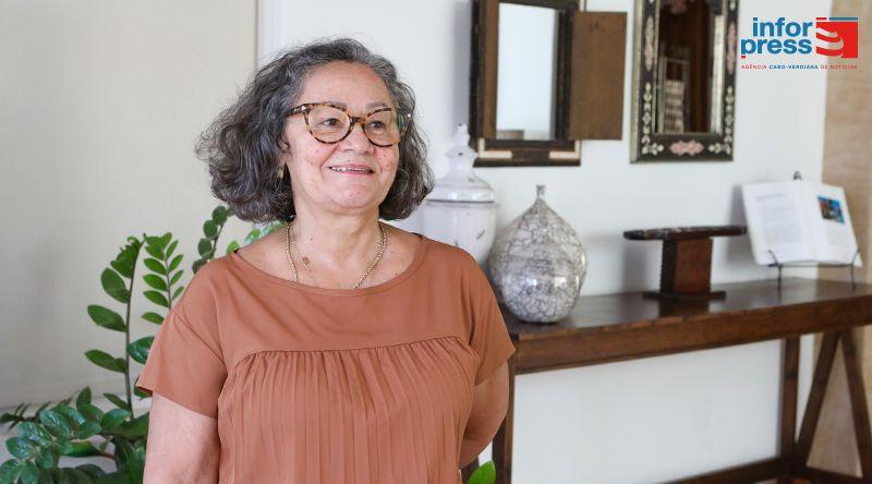 PERFIL: Dinastela e a Vida Entre Carreira e Família