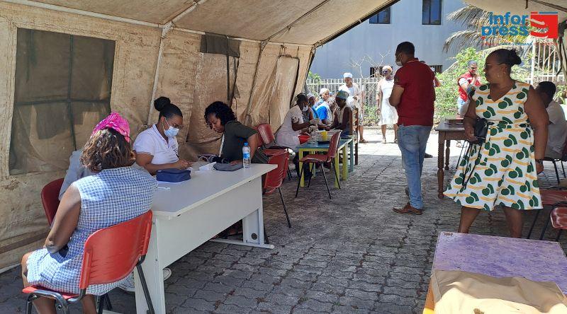 Santa Catarina: Autoridades alertam para fraca adesão das mulheres aos cuidados preventivos durante feira de saúde