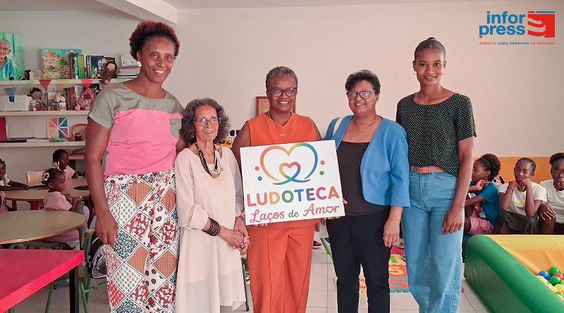 Fundação SimaJulia promove convivência intergeracional e estreia ludoteca “Laços de Amor”