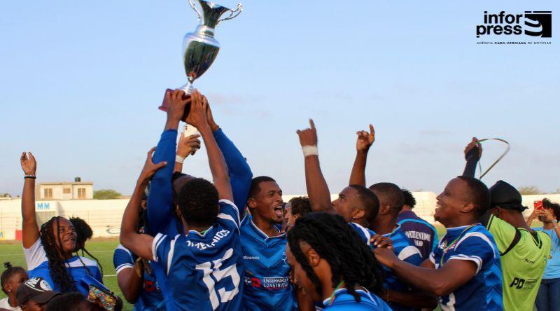 Futebol/Maio: Onze Unidos conquista Taça DjarMai ao vencer Cruzeiro por 1-0