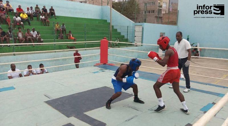 Desporto: Seis atletas de São Vicente participam do Open Boxe Porto Novo