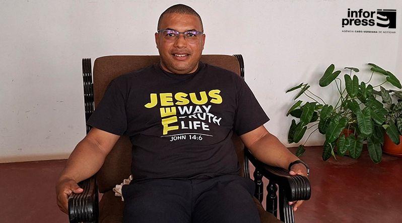 Pároco de São Pedro Apela a Celebrações Espirituais