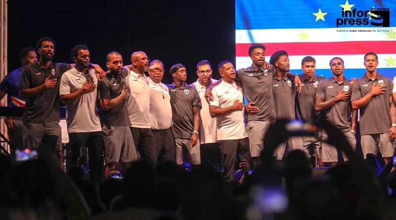 Cabo Verde em 'Estado de Graça' Enfrenta Bicampeão Uruguai