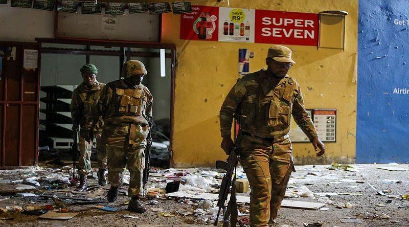Violência na África do Sul resulta em mortes e evacuação de africanos