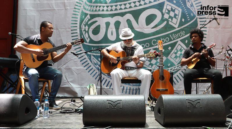 Voginha destaca forte ligação às raízes culturais do arquipélago na sua estreia no palco do AME