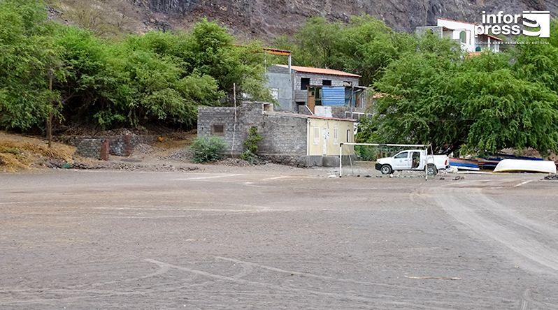 Tarrafal de Monte Trigo: Jovens dizem-se preocupados com estado do campo de futebol