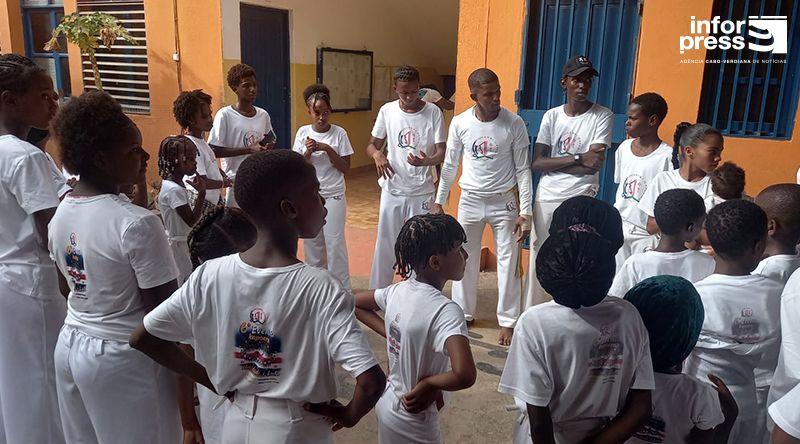 Grupo Djolangui Capoeira Promove Talentos em Ponta d'Água