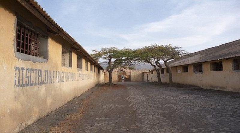 Arqueólogos detetam vestígios da cela mais temida do Tarrafal, conhecida por "Frigideira"
