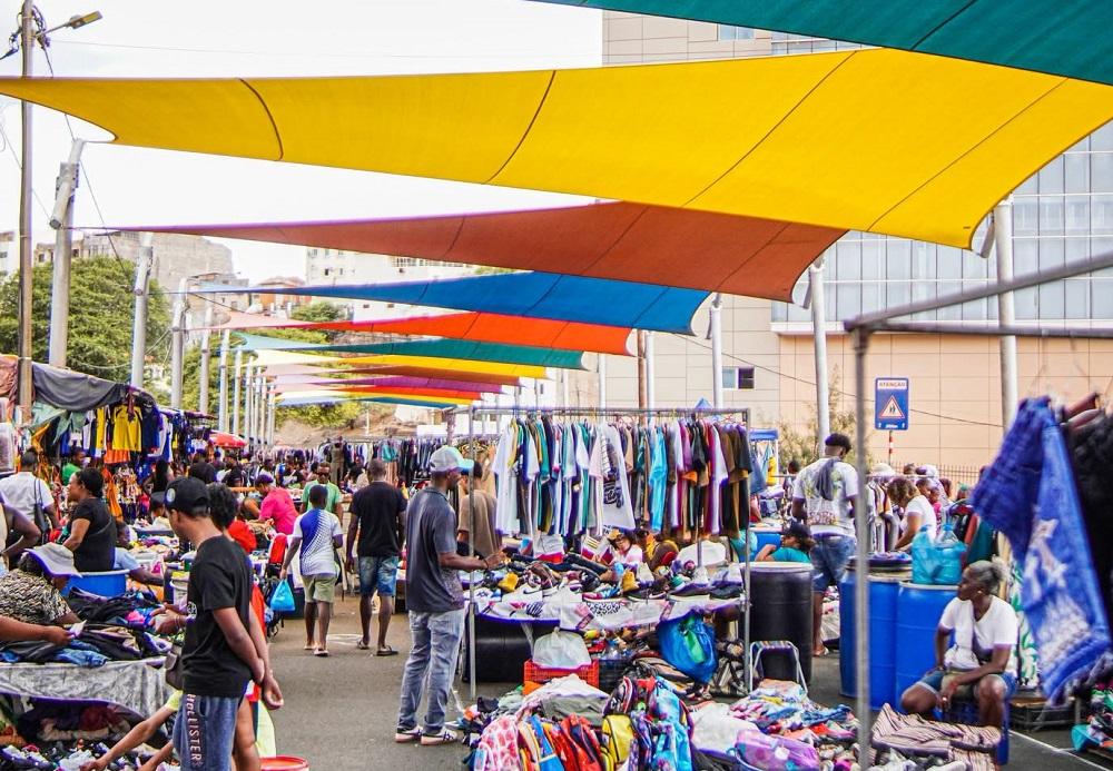 Preços de produtos importados caem e exportações recuam em agosto