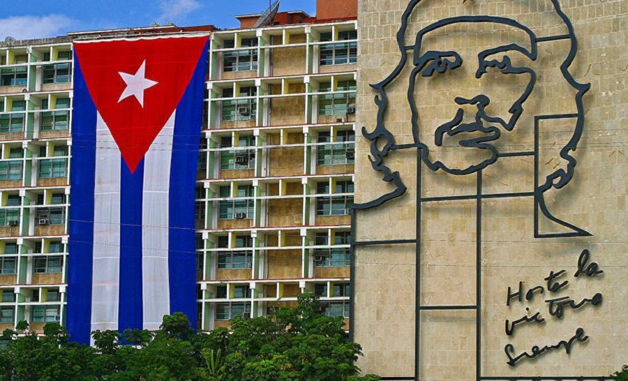 Trump ameaça “tomar posse” de Cuba