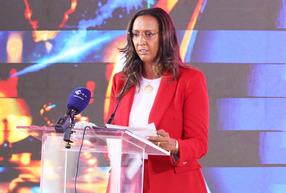 Janira Hopffer Almada: África precisa de “instituições fortes” e “liderança ética”